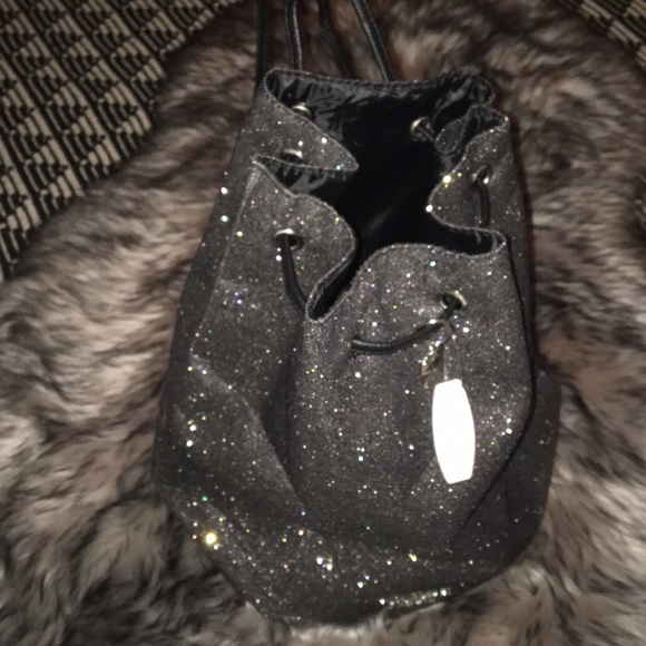 Victoria's Secret Handbags - 🎒 VICTORIA’S SECRET Backpack/Tote Bag